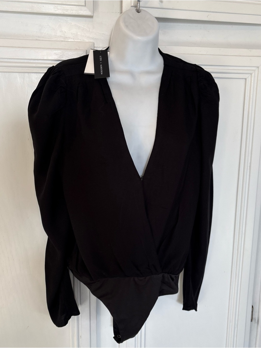 NWT AFRM Black V Neck Long Sleeve Blouse Top Bodysuit Size M 100% Rayon